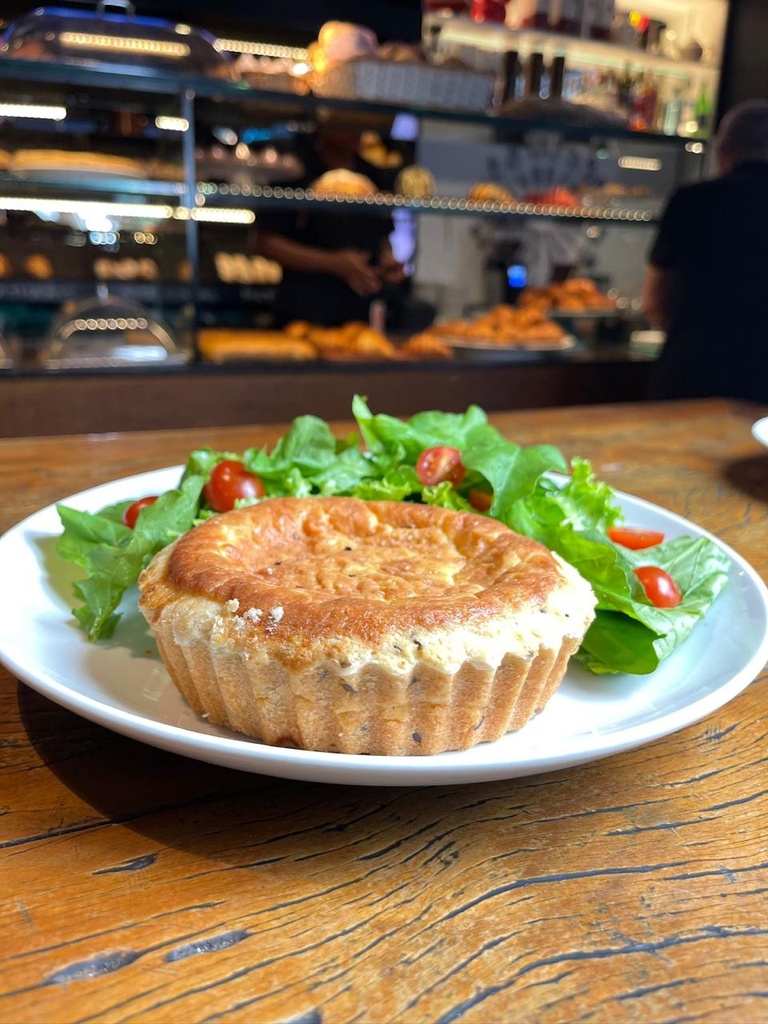 Quiche com Salada